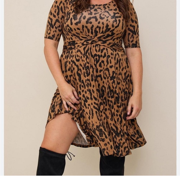 Torrid Super Soft Faux Wrap Front-Knotted
Leopard Dress Brown-Size 2X - Picture 11 of 11